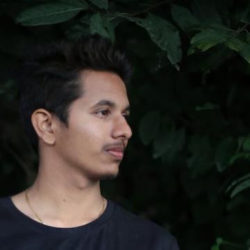 Click for Ali profile