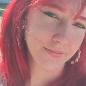 Click for Ariadna profile