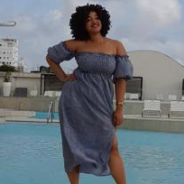 Click for Claudia profile