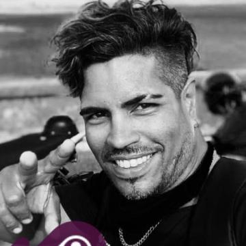 Click for Dikcy profile