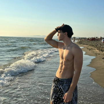 Click for Fabio profile