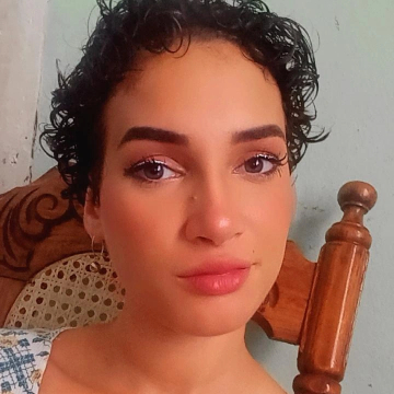 Click for Yaya profile