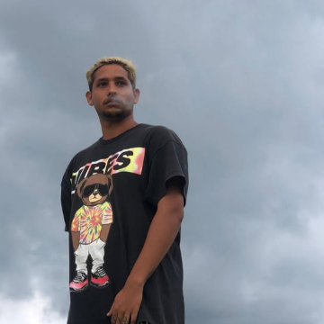 Click for Yunior05 profile