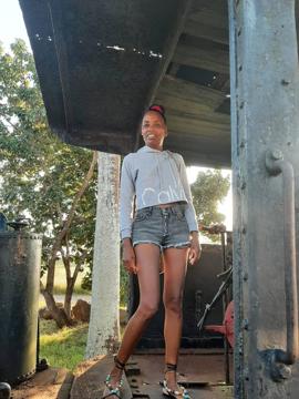 Click for anairis profile