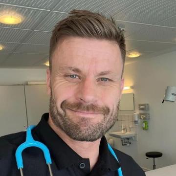 Click for cosmo profile