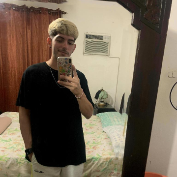 Click for djlloro profile