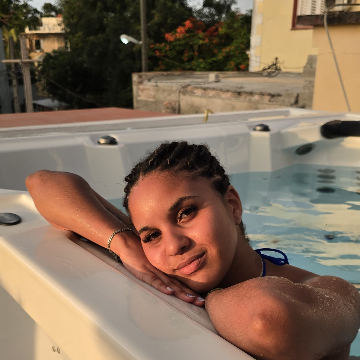 Click for valdes_yerlin profile