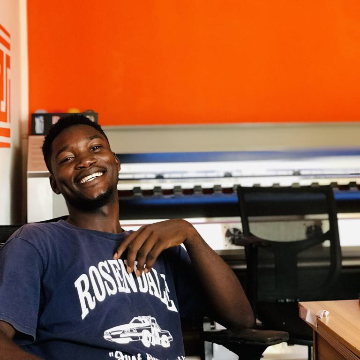 Click for yaaessah22 profile