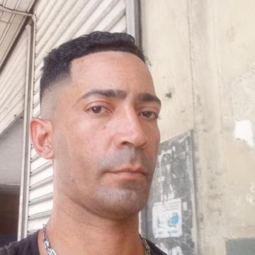 Click for yayalcolea profile