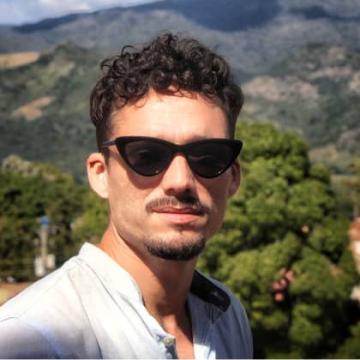 Click for yunior profile